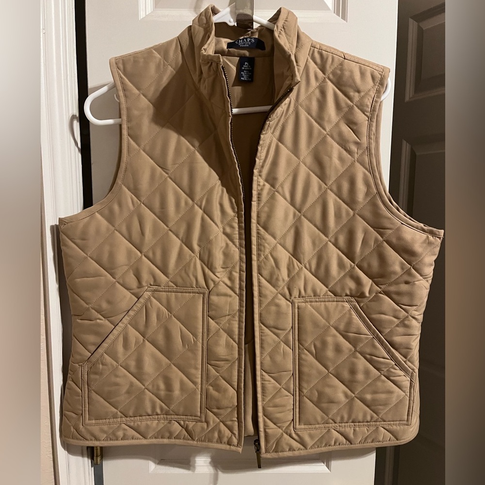 Chaps PL tan vest